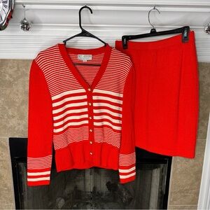 ST. JOHN Women's Striped Cardigan And Skirt Set Fine Knits Cute Buttons 2 Piece